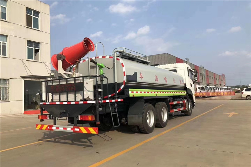 東風(fēng)天龍后八輪20噸噴霧車(chē)，國(guó)六綠化噴灑車(chē)